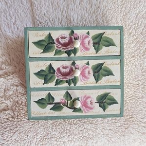 Vintage wooden jewelry handpainted